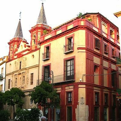 SevillaConvent's tweet photo. La casa hispalense  sufrió la partida de sus hermanos con la desamortización de mendizábal pero pudieron regresar a finales del s. XIX y se libró de los ataques de la Guerra Civil.📚

#sevilla #conventos #patrimonio #patrimoniocultural https://t.co/jQW6QAg7iB