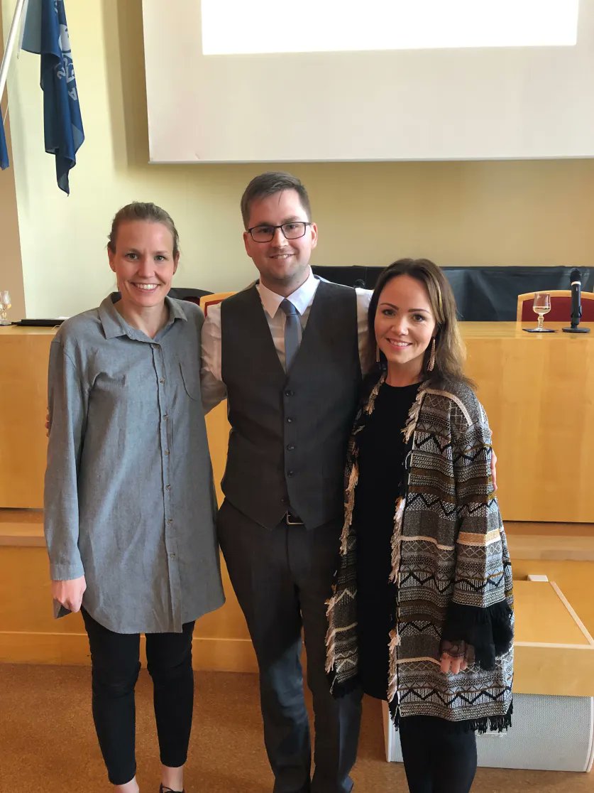 <a href="/uihealthcare/">University of Iowa Health Care</a> <a href="/gudbjorgjon/">Gudbjorg Jonsdottir, MD PhD</a> <a href="/uni_iceland/">University of Iceland</a> @IowaPSTP <a href="/UIowaCancer/">UI Holden Comprehensive Cancer Center</a> Worth noting that the last physician to earn a PhD from <a href="/uni_iceland/">University of Iceland</a> while also in one of our training programs was then-PGY3 <a href="/AThorarinn/">Thorarinn A. Bjarnason MD PhD</a> in 2019. 

Dr. Jonsdottir was there for his defense.
 internalmedicineiowa.org/2019/08/02/bja…