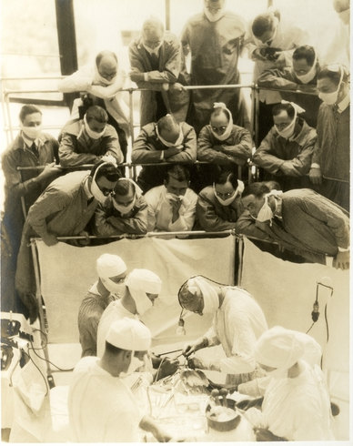 StoriaMedicina's tweet photo. "A physician is obligated to consider more than a diseased organ, more even than the whole man - he must view the man in his world".
[Harvey Cushing, 1869-1939]
#WorldBrainDay 
#histmed #medicine #neurology #brain #historiamedica #medizin #histoire #scienza #surgery #chirurgia https://t.co/zjIpMZueL1