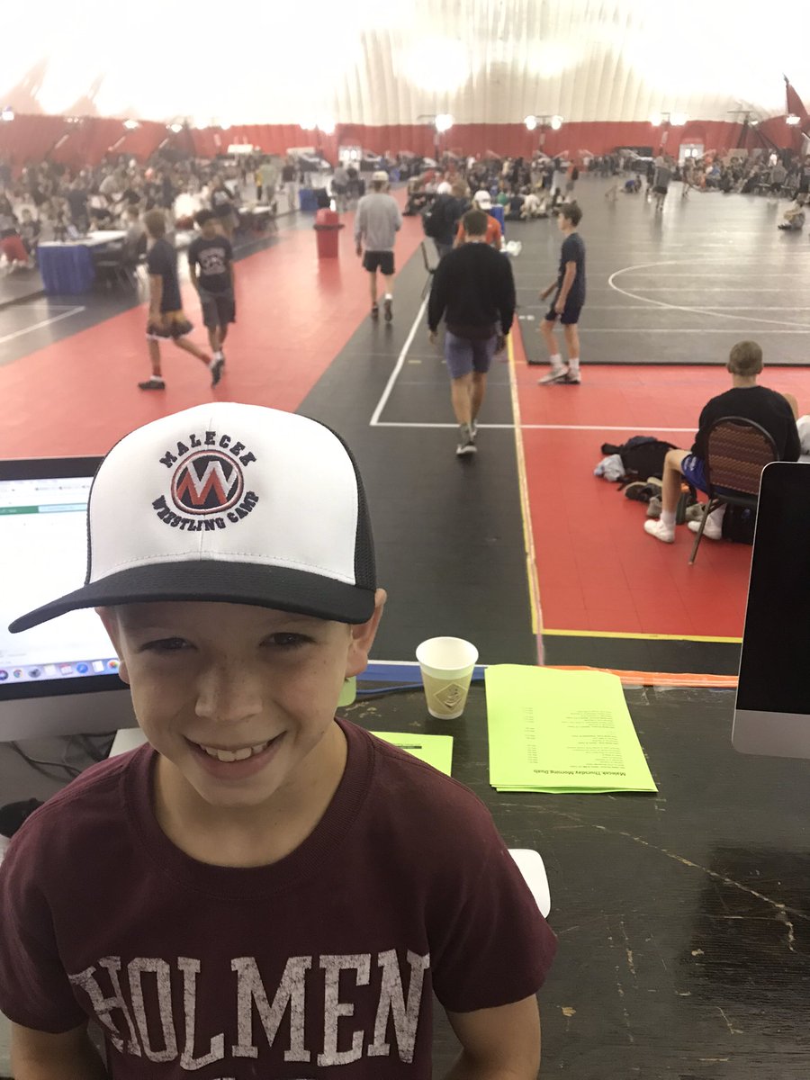 Last day of working/enjoying <a href="/MalecekTeamCamp/">MalecekTeamCamp</a> started slow for my little guy until… a NEW HAT from <a href="/KayahBahMalecek/">kayahbah</a> came along. #smiles4days #family1st