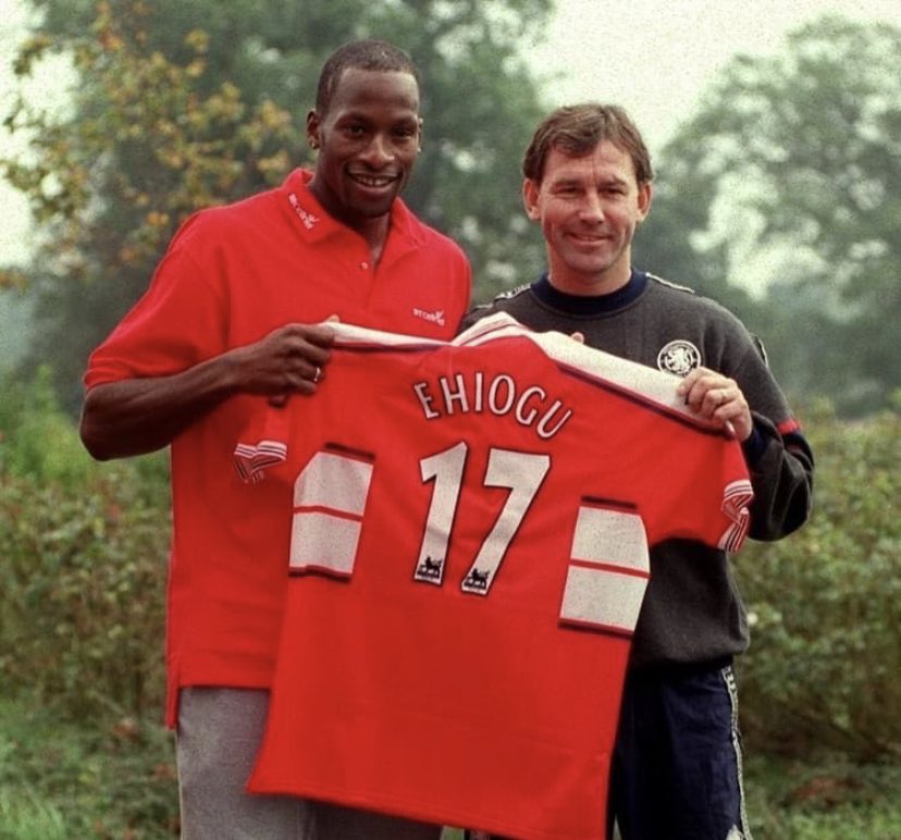 ProjectTeesside's tweet photo. Ugo Ehiogu after signing for Boro in 2000.
Boro signed him from Aston Villa for, at the time, a club record record fee of Β£8m. Ugo spent 7 years at the club, forming a solid partnership with Gareth Southgate, which was vital is helping the club win the League Cup in 2004. https://t.co/RycQp8Ckyz