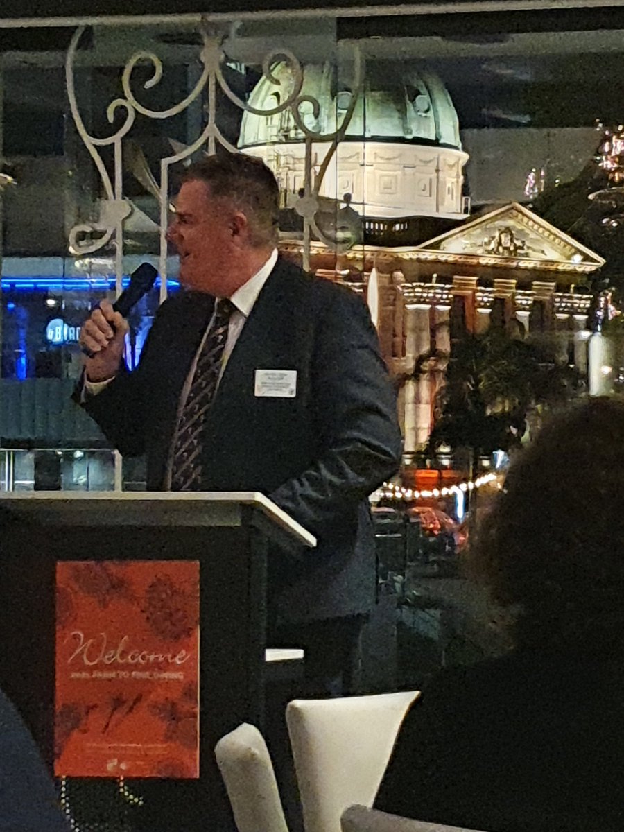 QSP73Z's tweet photo. Love your work @MarkFurnerMP supporting #SouthernCrossBeef and @CHDCorp produce at "Farm to Fine Dining" regional produce showcase in #Brisbane tonight ๐ค๐พ https://t.co/UkxxoY3kxE