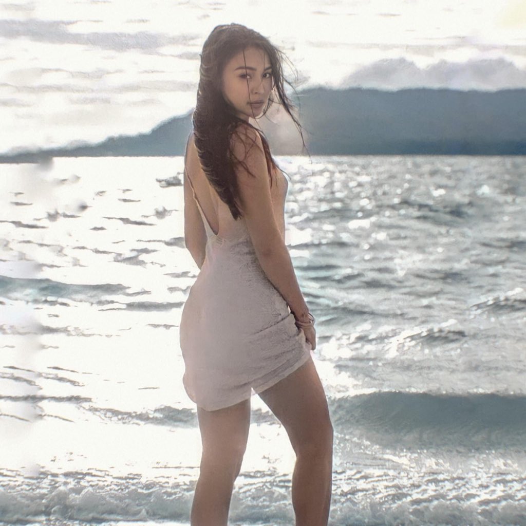 lustrousuga_'s tweet photo. island girl ❤️ https://t.co/yMpcrdso7F