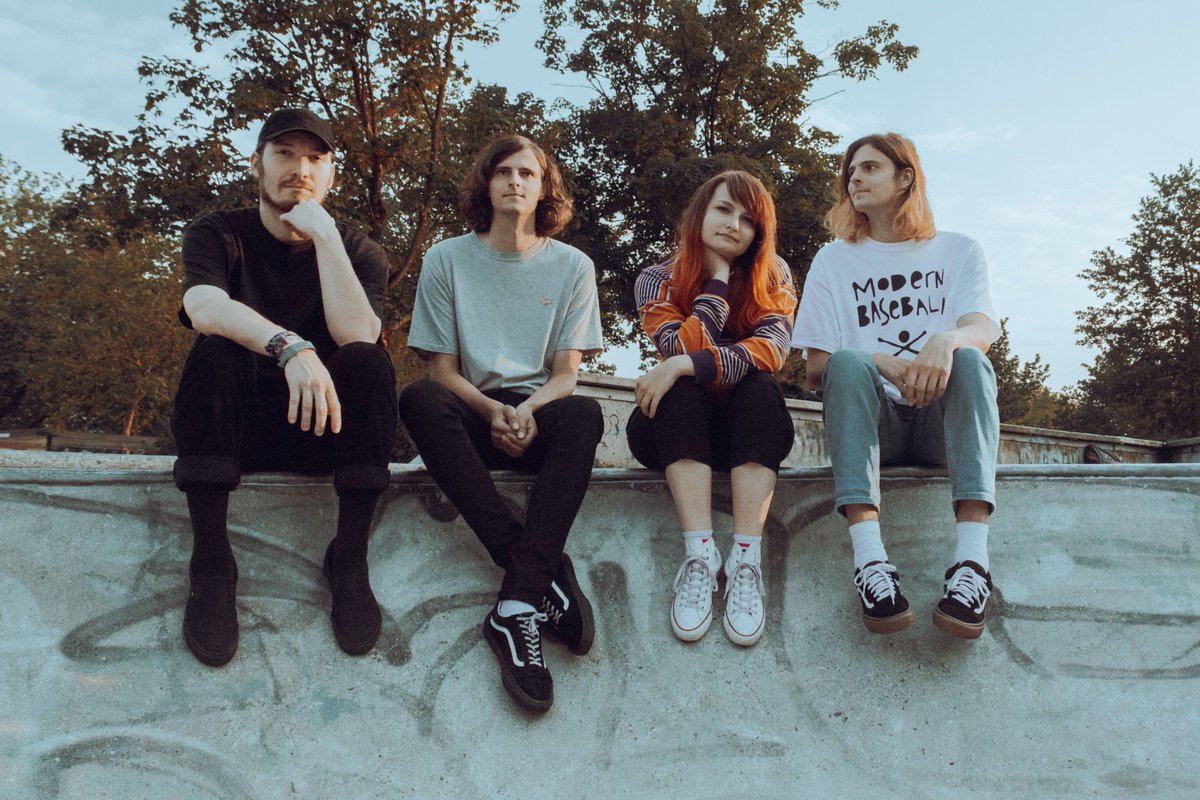 New song 'Right Fit' is out now. I bet you'll like it!
open.spotify.com/track/7Dan2kl6…
 <a href="/ilovealcopop/">Alcopop! Records</a> @WallOfSoundPR <a href="/Goomahmusic/">Goomah Music</a> <a href="/FMLY_Agency/">FMLY Agency</a>