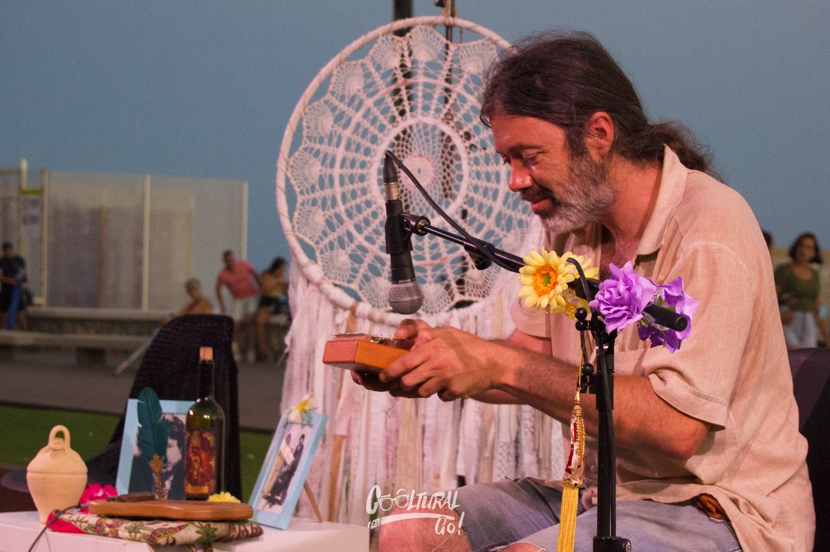 coolturalfest's tweet photo. Ayer pasaron cositas divinas el paseo marítimo de #Almeria ✨
Disfrutamos de los dos locos de #Mundodivino mientras desgustábamos productos de nuestra tierra de la mano de @saboresalmeria 🍷 en un concierto lleno de arte y emoción ❤️
#Rutagastromusical #CoolturalFest https://t.co/EfrO2L2dgX