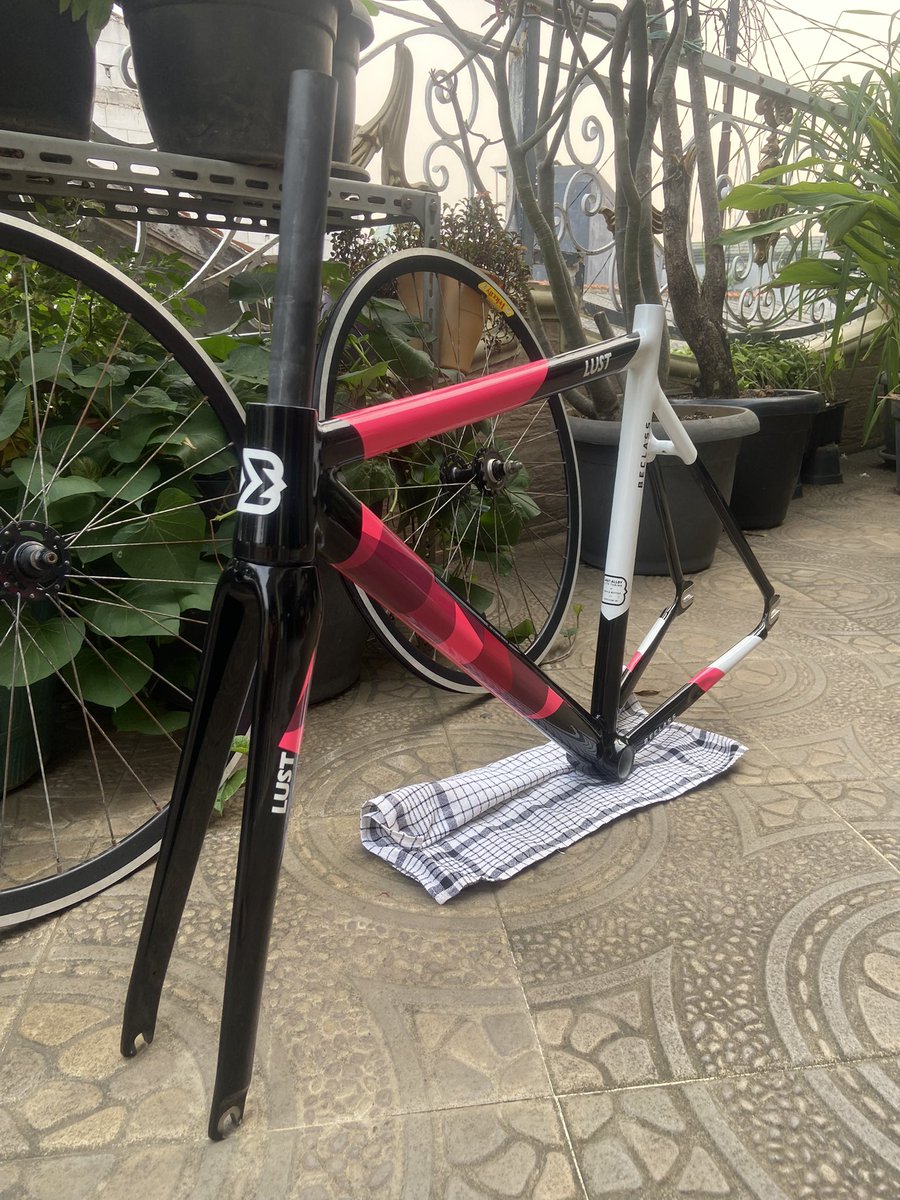 Kabescndhnd tweet media