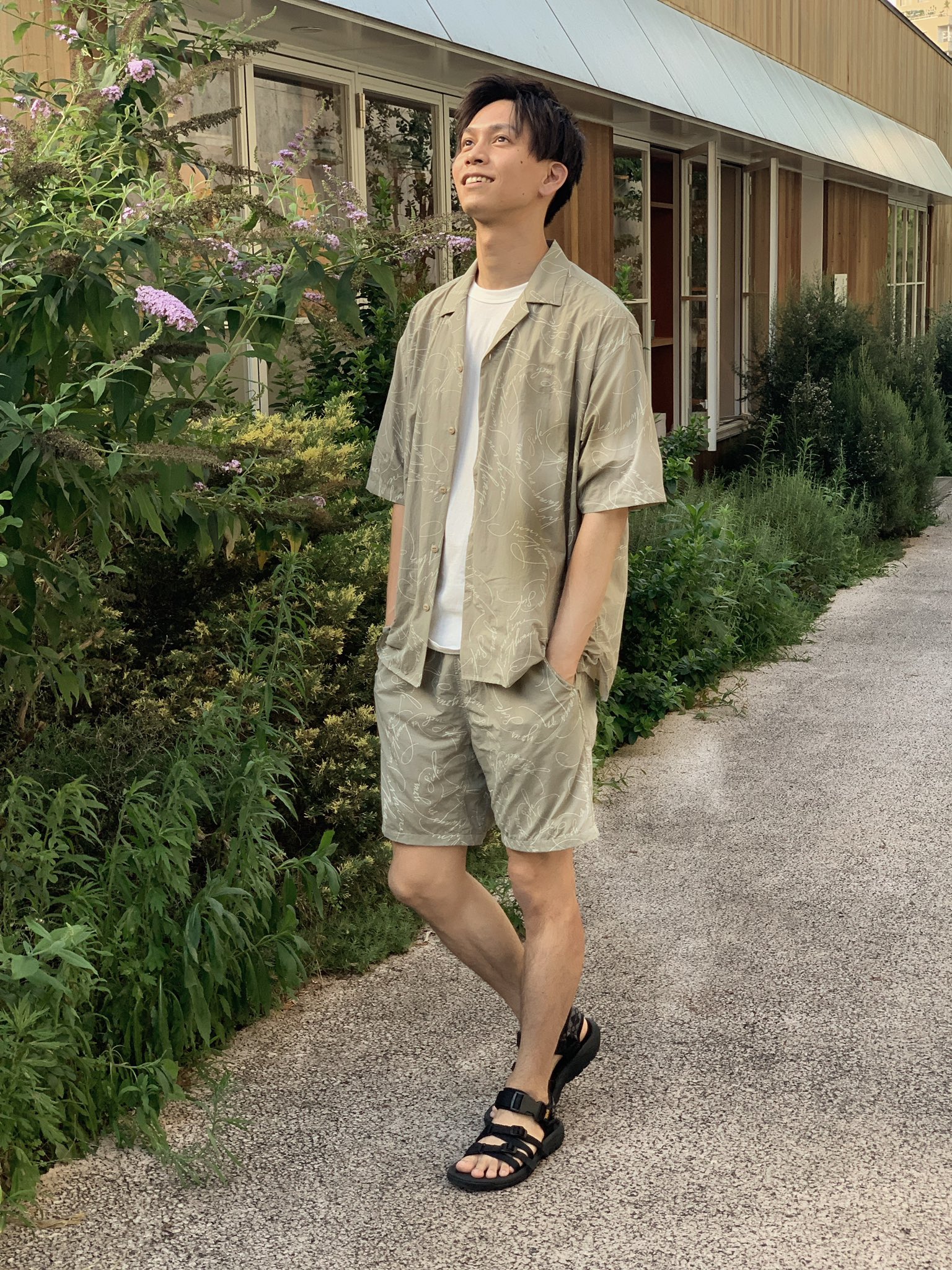 Masataka Fukuhara ダイエット指導が得意なモデル 新人youtuber 夏のセットアップ最強説 グローバルワークで買ったセットアップはベージュの様なカーキ色 Saleで6 000円くらいで変えちゃうコスパの良さは最高 グローバルワーク Teva