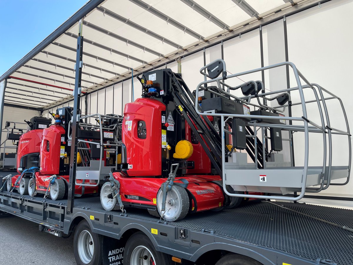🔥🔥‼️NEW ARRIVALS‼️🔥🔥
- 10 BRAND NEW Manitou 100VJR's arrived today!!😍
- We would like to thank Sam Sanderson at Mawsley Machinery for the speedy delivery and continued support.
For any requirements please call us on 01384 255 440 or email us on info@platformhirecentre.co.uk