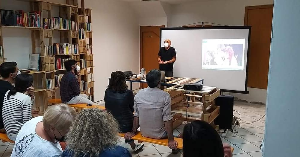 OutProgetto's tweet photo. Primo corso in presenza per Inside&amp;Out grazie ai ragazzi di GLab https://t.co/JPdUqexce5