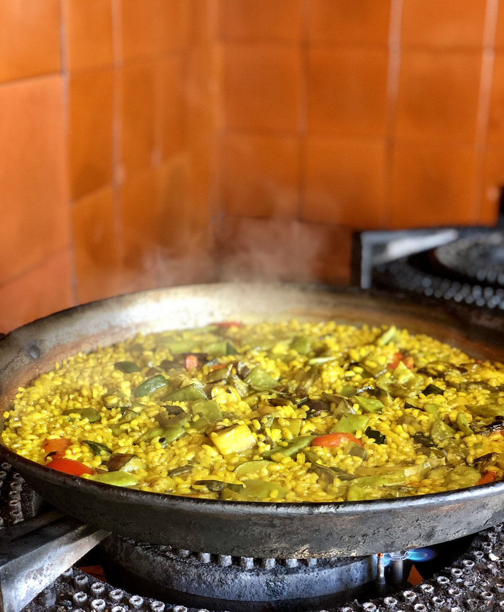 trencall's tweet photo. Una Paella 🥘 de verduras?
En Restaurante Trencall #jávea 😃.
@GastroAmantes @marioschumacher @fatimamartinez @alfredovela @alvaroSantos @viajarcondiego 
Buen verano 🏖. https://t.co/ckARV7mNzL