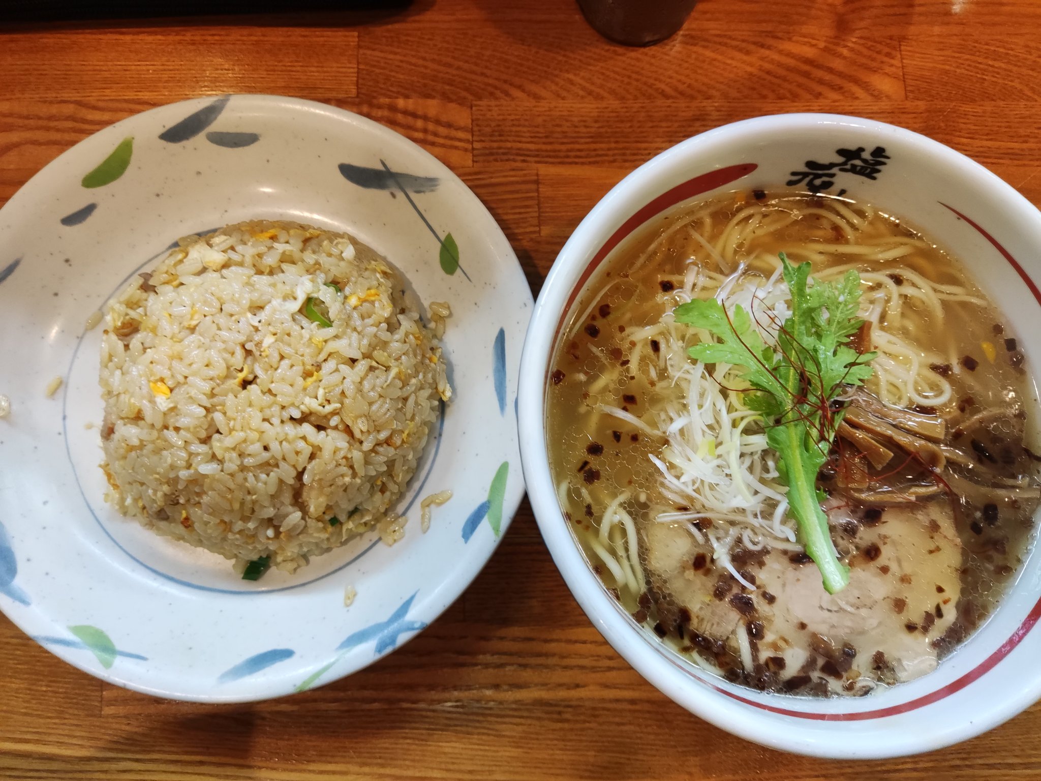 むつき 夜飯 塩ラーメン たつのおすすめ T Co T9o7lsxema Twitter