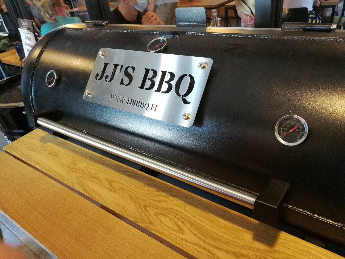 teppotj75's tweet photo. Vihdoin täällä.#jjsbbq https://t.co/Xnc805cfib