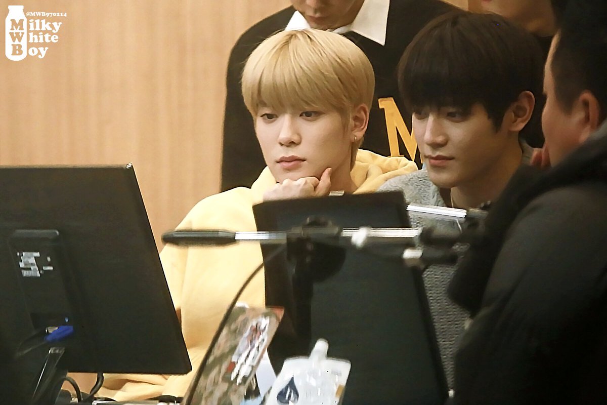 MWB970214's tweet photo. 170131 컬투쇼
@NCTsmtown_127 #JAEHYUN #재현 #NCT재현 #NCT127 https://t.co/2FVvwzKp9n