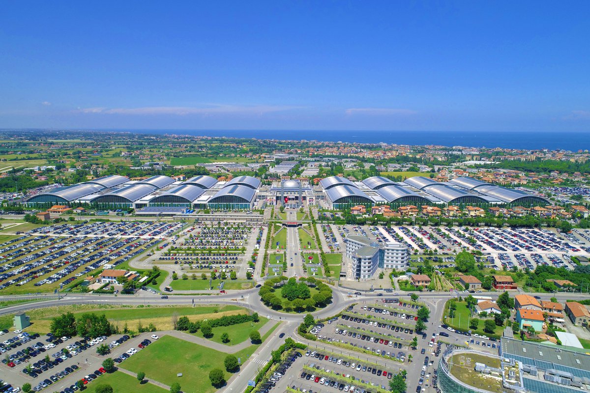 IEGexpo's tweet photo. Da settembre #greenpass per l’accesso in #fiera: 
l’obiettivo è di tutelare aziende, visitatori, fornitori e dipendenti https://t.co/D5uzk8qRid

L’unica preoccupazione di chi vi accede deve essere quella di fare business @perabonic 

#safebusiness https://t.co/YiGXFJ8IjM
