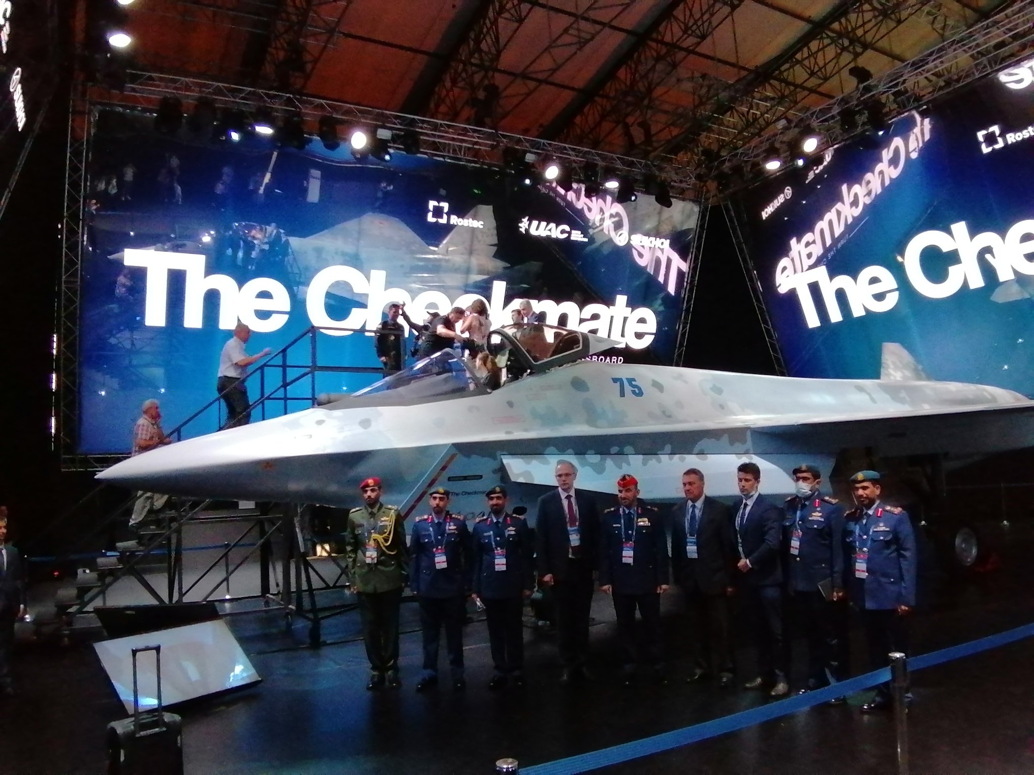 New combat aircraft will be presented at MAKS-2021 - Page 40 E65S_SmXIAUW-ys?format=jpg&name=large