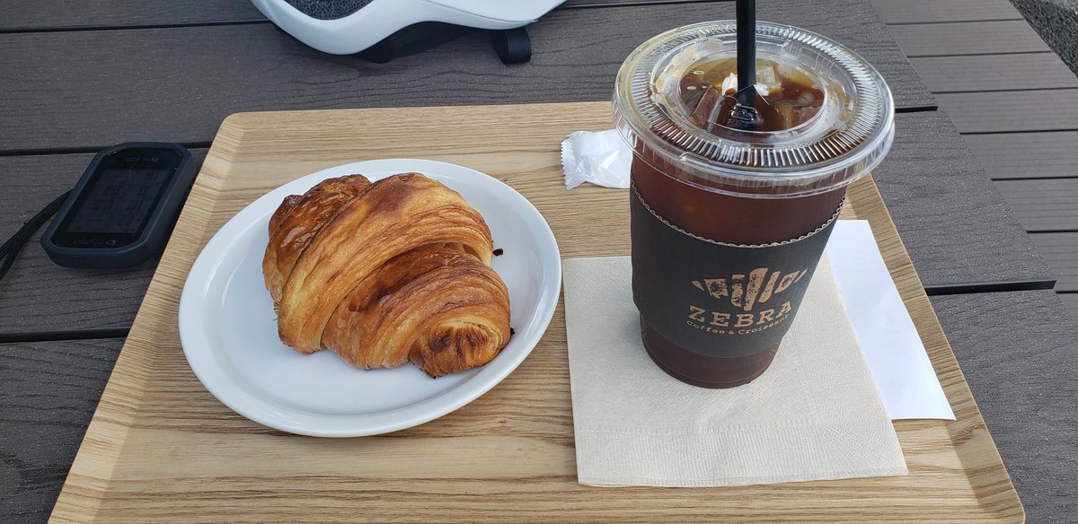 tadashi9150's tweet photo. ZEBRA Coffee & Croissantでコーヒーとクロワッサン食べた後、Wahooスマートトレーナーと KICKR CLIMBをROUVYで体験しました
実写版いいな~
KICKR CLIMBが欲しくなっちゃったぞ😅
#尾根幹
#ZEBRA
#wahoo
#KICKRCLIMB
#ROUVY
#Airfly https://t.co/CzAvplGQBO