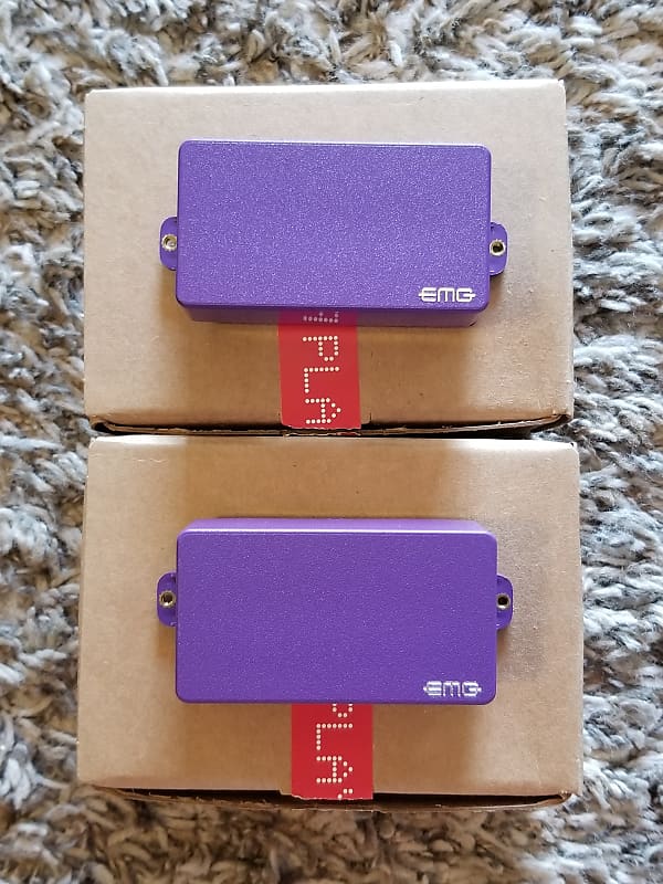 anubisakisan's tweet image. なんとなくネットを見てて初めて知った紫EMGです。でも、我が家の紫1号～3号のピックアップは禅さんに塗装を頂いたanubis紫で統一しています。#EMG #LACESENSOR #purple #customguitar #pickup