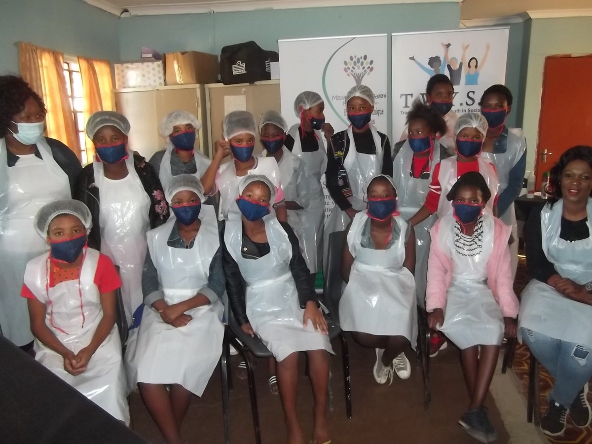 TWYSTFoundation's tweet photo. #ThrowbackThursday to Monday, after the Debate session, we went to the kitchen and learnt how to bake 😋 #MasterBakeClass #ProtectAGirlChild #EmpowerAGirlChild https://t.co/zhh0EK7g2H
