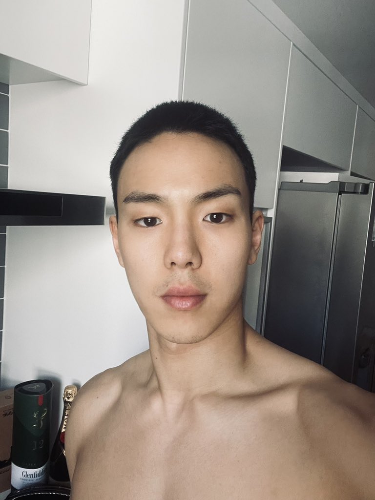 Kaze_OK's tweet photo. #SeeYouAgainShownu
Мой первый мужчина, которого я буду ждать из армии😢
Лёгкой службы, наш лидер✊
#SHOWNU @OfficialMonstaX https://t.co/SSFDcUMBO4