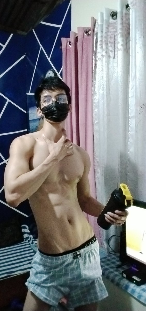 BoyMasked21's tweet photo. 2020 vs 2021 di man ganun kaconsistent! Tuloy paden gawa ng work. SKL https://t.co/khyApBCUJV