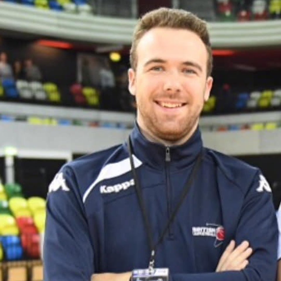 📣Archers announcement 📣
We are thrilled to announce the appointment of <a href="/RosieAngharad/">Rosie Williams</a> &amp; <a href="/TomGuntripSport/">Tom Guntrip</a> as Head coaches for our HPP. The Duo will combine to lead <a href="/britwheelbball/">British Wheelchair Basketball</a> Women’s Premier League team. 
You can read the full story here:
bit.ly/2TyamNy 🏹🏀🏴󠁧󠁢󠁷󠁬󠁳󠁿🇬🇧