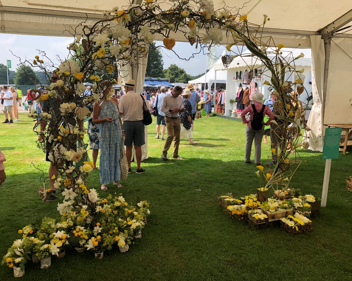 spearandjackson's tweet photo. We were lucky to be invited to the first day of the RHS Flower Show Tatton Park, and spent a lovely sunny day checking out the exhibits and attractions. Here are some pics from the event #rhstattonpark #rhs #spearandjackson #bestallandco https://t.co/J1gFGymJgh