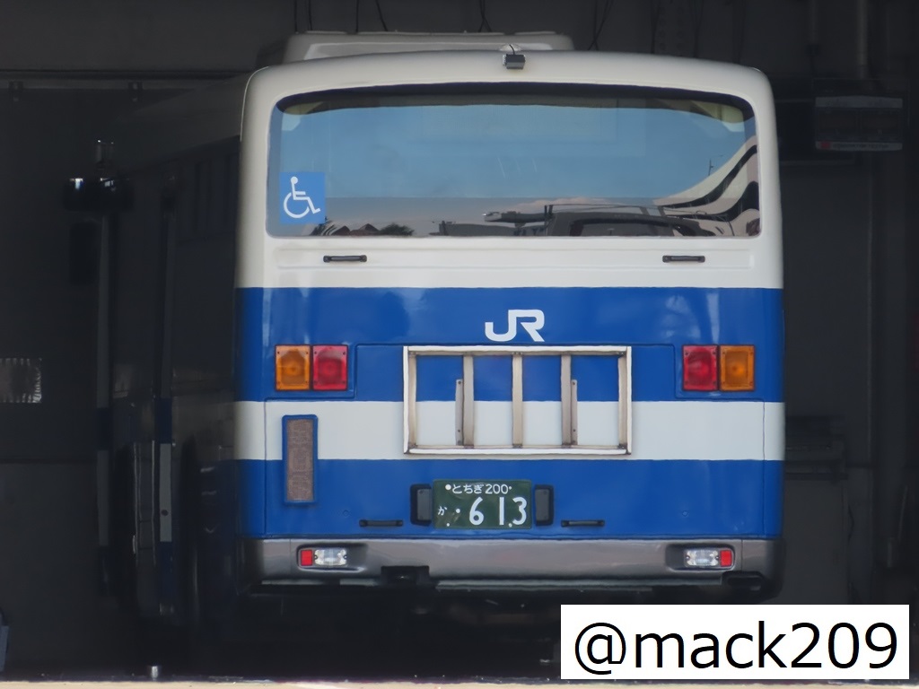 Twitter 上的 にーまるきゅー チユリス ジェイアールバス関東土浦支店と佐野支店に元国際興業エルガが移籍 土浦のl531 が元さいたま東の5016 佐野のl531 が元鳩ヶ谷の 5005 両支店とも塗装変更が完了し 未登録の車が複数台居たので まだまだ元kkkエルガ