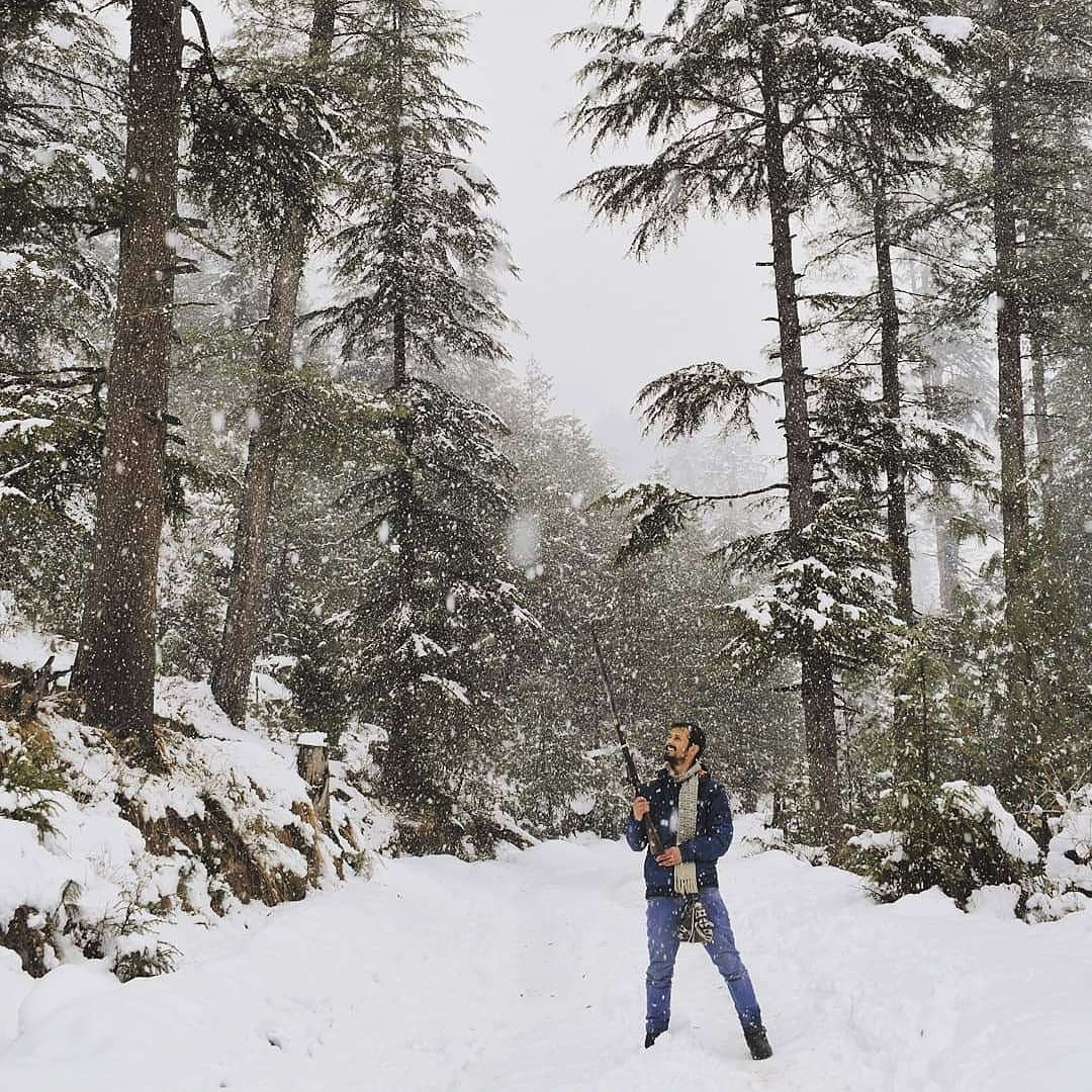 ashuhimachali's tweet photo. #trowback #himachali #pahadiya #photoshoot #snow #mountain #Mountainminded #travlling #rohru #shimla #chirgaon @hp_tourism https://t.co/VEa88rnv6c
