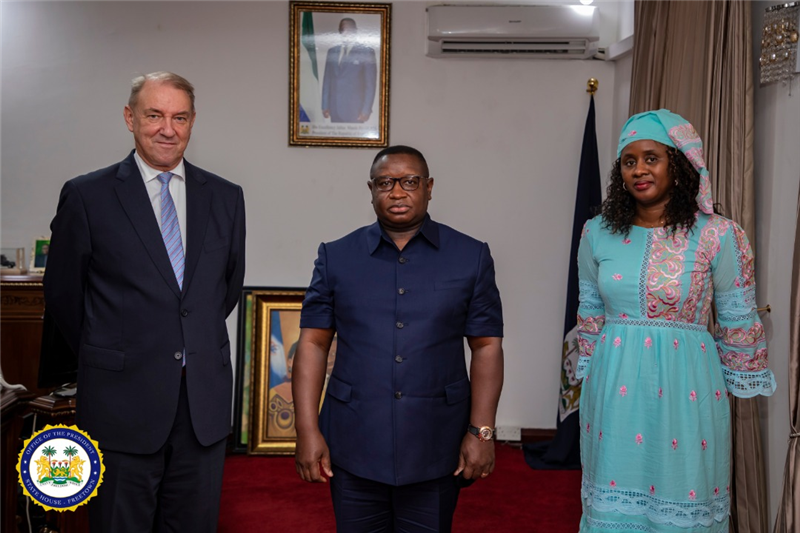Ambassador Bids Farewell To Sierra Leone’s President

The Netherlands Ambassador to Ghana, Ronald Strikker, has called on His Excellency President Dr Julius Maada Bio to bid farewell after the end of his tour of duty this year. 

Continue reading here: buff.ly/3eJpgbc
