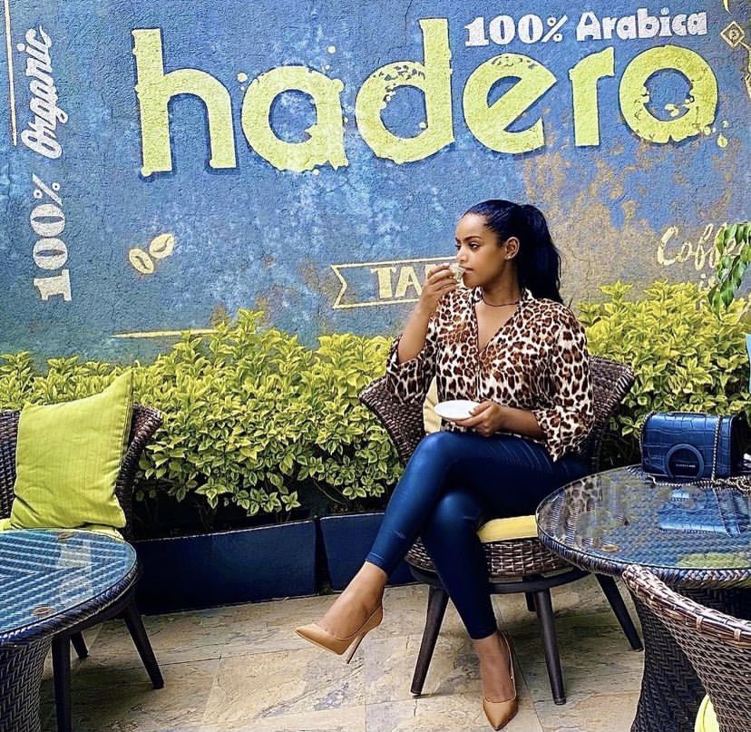 febewol7's tweet photo. #Ethiopia When you bless yourself with one of the best #Coffee #Hadero #CoffeeLover #LandOfOrigins
©Nigist Fikre https://t.co/wthKmL2Gyh
