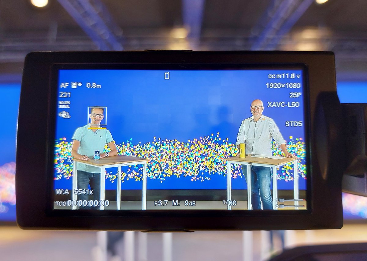 MacawNL's tweet photo. 🎥 #webinartime in de @microsoft NL studio met Data & Analytics expert @Kaivdberg en Marketing Manager @harryboers. Een deepdive in het #customerdataplatform. Wat zijn de use cases en hoe zet je een CDP op voor jouw organisatie?
▶️Binnenkort on-demand beschikbaar! #DataAnalytics https://t.co/ZiwlHlCO85