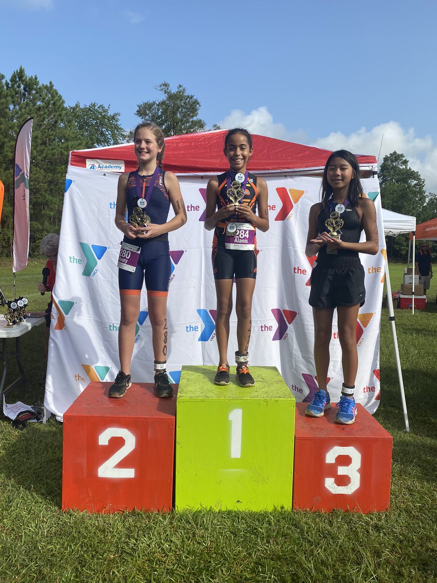 MoariesTA's tweet photo. Super proud mom right here! 1st place for 11yrs girls- YMCA TRI ❤️🎉🏊🏽‍♀️🚴🏽‍♀️🏃🏽‍♀️💪🏼🎉❤️ #Mahaffey_PE #allison_fox #selectri #Mahaffey_KISD https://t.co/6M7Li5igrb