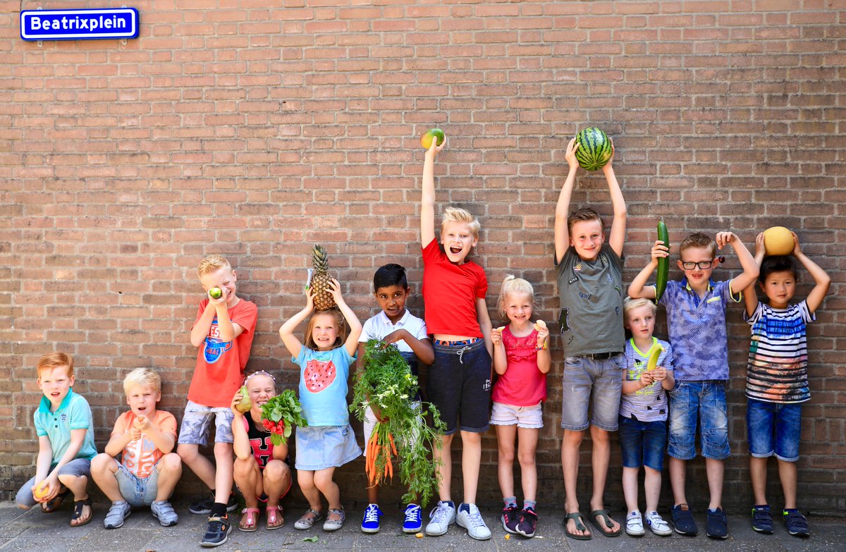Het afgelopen schooljaar 2020-2021 is het EU-Schoolfruit- en groenteprogramma opnieuw geëvalueerd door Right Marktonderzoek. Bijna alle scholen zijn weer (heel) positief over het programma (99%). Lees hierover meer: bit.ly/3xYPf5W