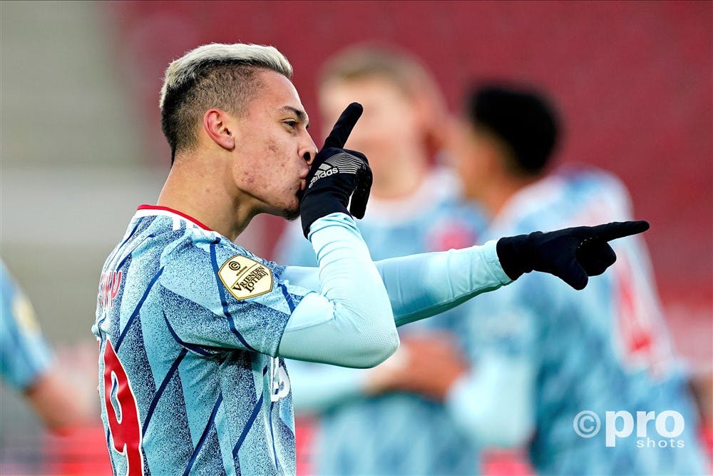 Ajaxshowtimecom's tweet photo. Rondom Ajax: Antony geeft fantastische pass op Richarlison https://t.co/cq2zJkYC0r https://t.co/CACkVAtgjX