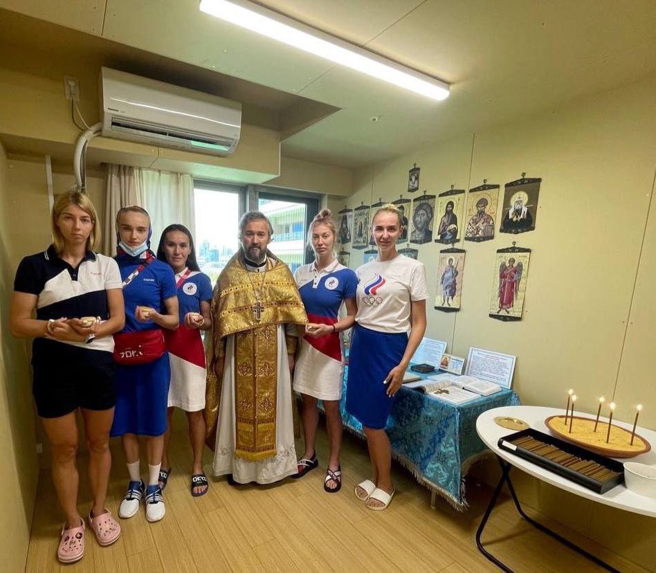 E65pQyHWYAQ6q_q?format=jpg&name=medium