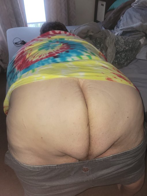 I need dick. 🤷&zwj;♂️ https://t.co/yEXc2bKoCy