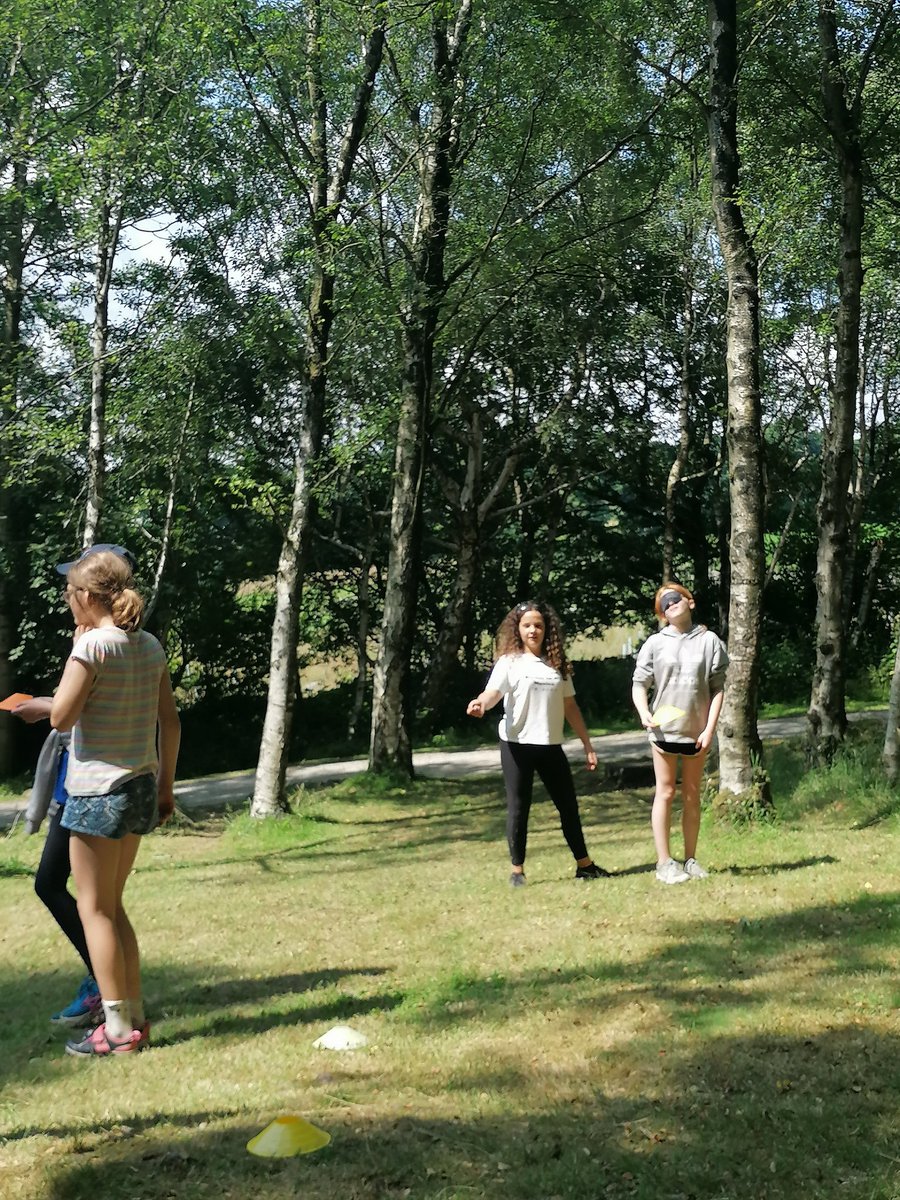 QEGScamping's tweet photo. Team 2 blindfold task https://t.co/K5qEHtuMXn