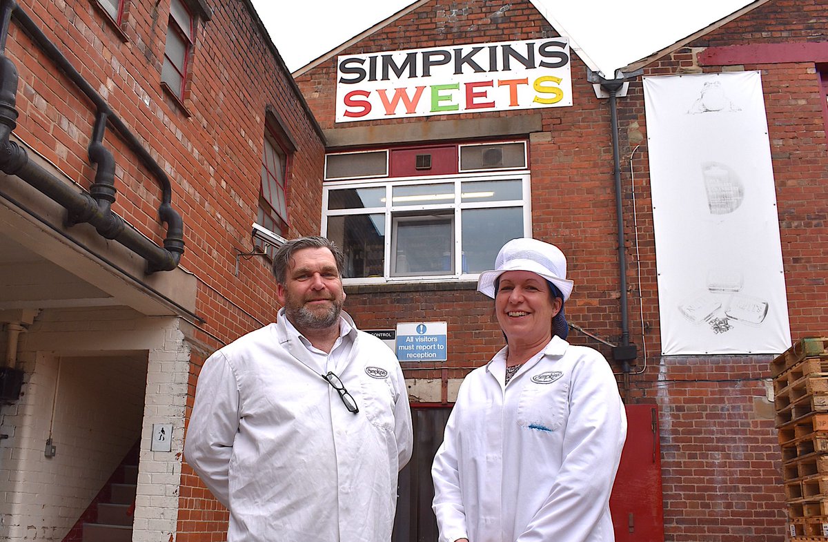 UK travel sweet specialist A.L. Simpkin & Co continues centenary celebrations with shared 100th anniversary with the Royal British Legion special edition tins @SimpkinsSweets @PoppyLegion #confectionery #sweets #centenary #confectioneryproduction #UK ....bit.ly/3kGqK9O