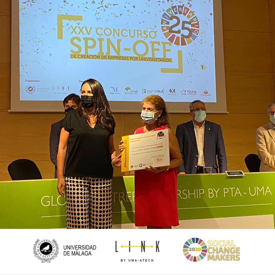 promalaga's tweet photo. Hoy hemos estado en @thegreen_ray en la entrega de premios del #HackathonODS de @InfoUMA. Dentro del programa #SocialChangeMakers, #Promálaga propuso a sus participantes crear un proyecto de #emprendimiento en #economíacircular y este es uno de los ganadores de nuestro reto 👏👏 https://t.co/FzXpcSeH8v