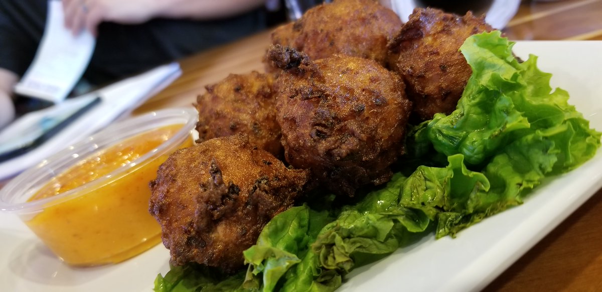 YucatanFMB's tweet photo. Conch Fritters! Fluffy on the inside, crispy on the outside, full of conch and served with a sweet and spicy dipping sauce! #delicious #fortmyersbeach #restaurants https://t.co/s7WsSgPu6A