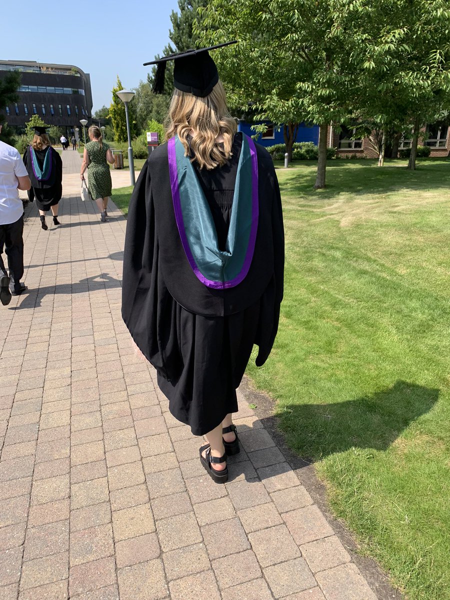 misshwilliams's tweet photo. So yesterday I gradated with a first in Early Years Education! I can’t believe my 3 years of uni are over and that I will officially be Miss Williams in September! Had the most amazing time and wouldn’t change a thing! 🎓💗👩🏼‍🎓🥂 #Graduation2021 #earlyyears https://t.co/8gkBUVTkAQ
