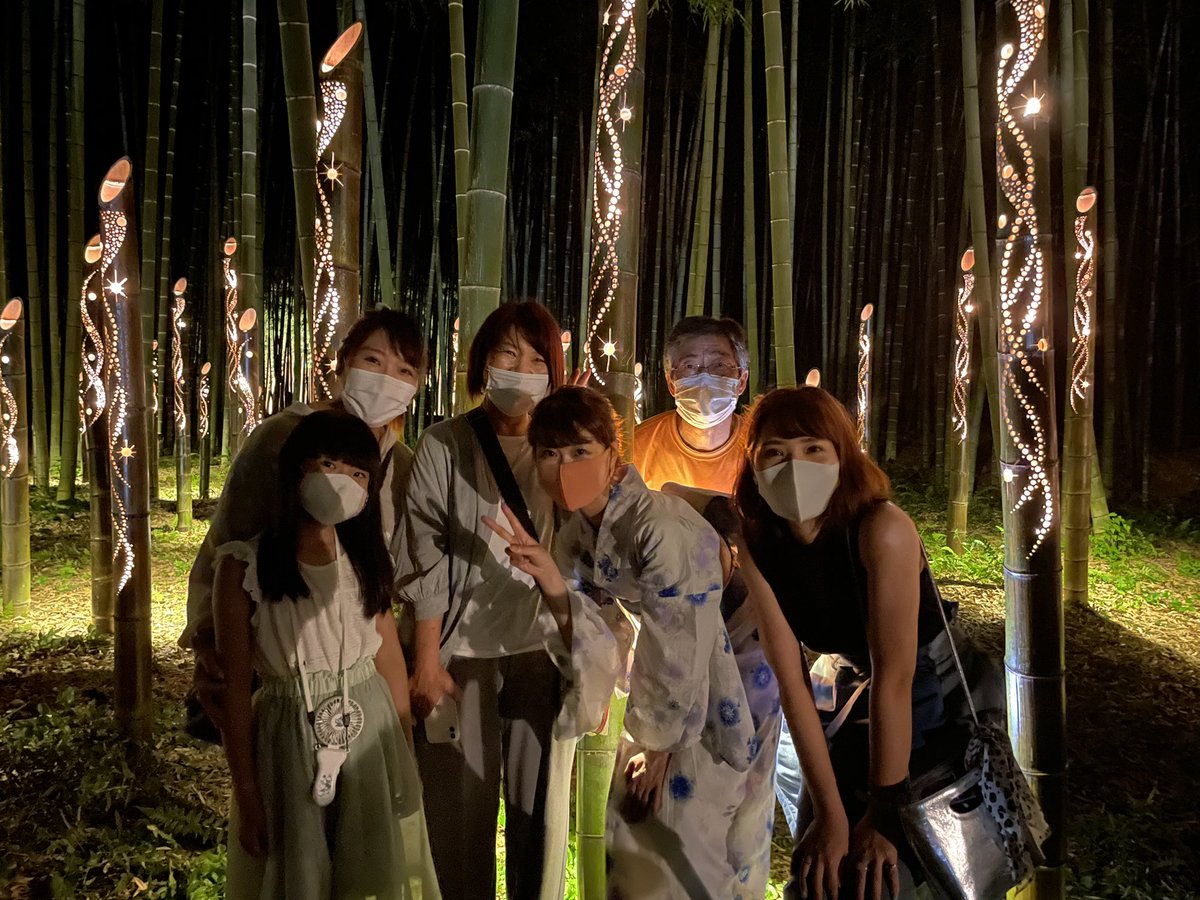 sugayumiko's tweet photo. #若竹の杜
#若山農場
#竹あかり
#みんなの想火

竹あかり
雨あがり
星が降る https://t.co/BnLhedPL6m
