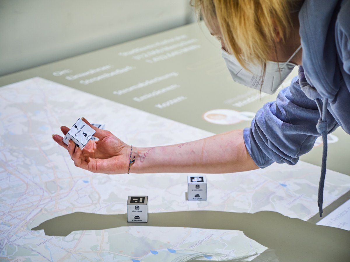 IUMS_HKA's tweet photo. ViewBW-Studie läuft – Probanden gesucht!
Im Rahmen von ViewBW findet zurzeit eine Studie statt, in der verschiedene Formen der Informationsvermittlung miteinander verglichen werden. Sie haben Lust als Proband*in teilzunehmen? Melden Sie sich bei: mathias.trefzger@h-ka.de. https://t.co/2DbExS0POE