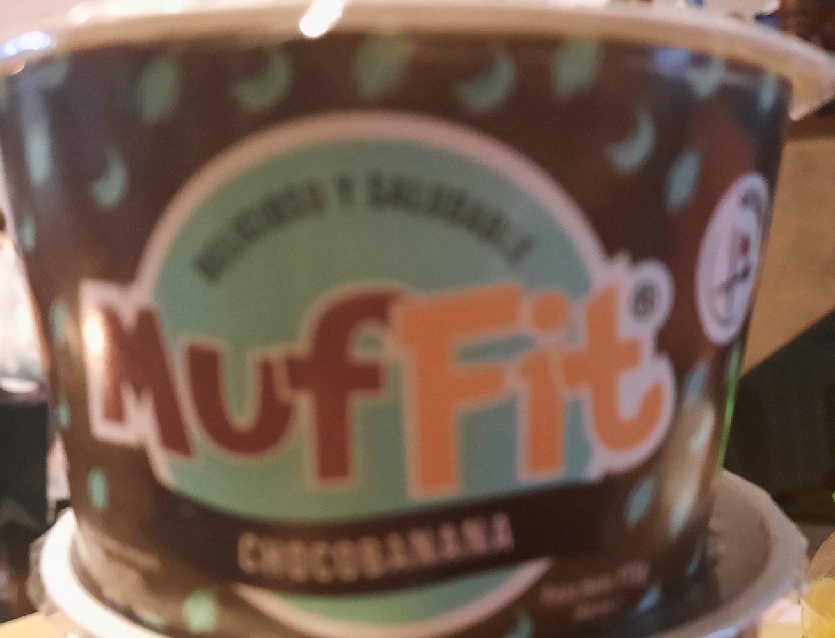 apsidalkat's tweet photo. Y llegaron a casa nuevamente los #MufFits de @LalyGoyzueta
Mi hijo siempre fan de #manzanayarándanos y yo de #Chocobanana
Además de contar con su registro sanitario, la nueva presentación incluye su tabla de valor nutricional y el QR del Yape (con un súper diseño) ¡Ñam! https://t.co/5wgq4XKIwu