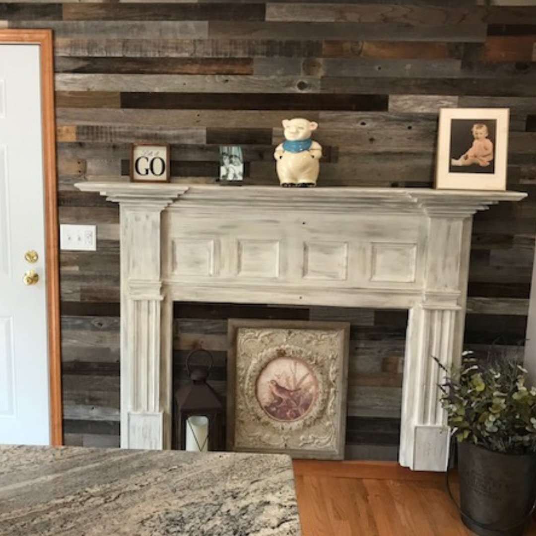 Being in the business of reclaimed barnwood we love any type of repurposing. Here our classic 3 inch barnwood planks are paired with a white wash reclaimed fireplace facing. We love the tones and textures! Tag us in your next DIY project to be featured #farmhouseismystyle#diymama