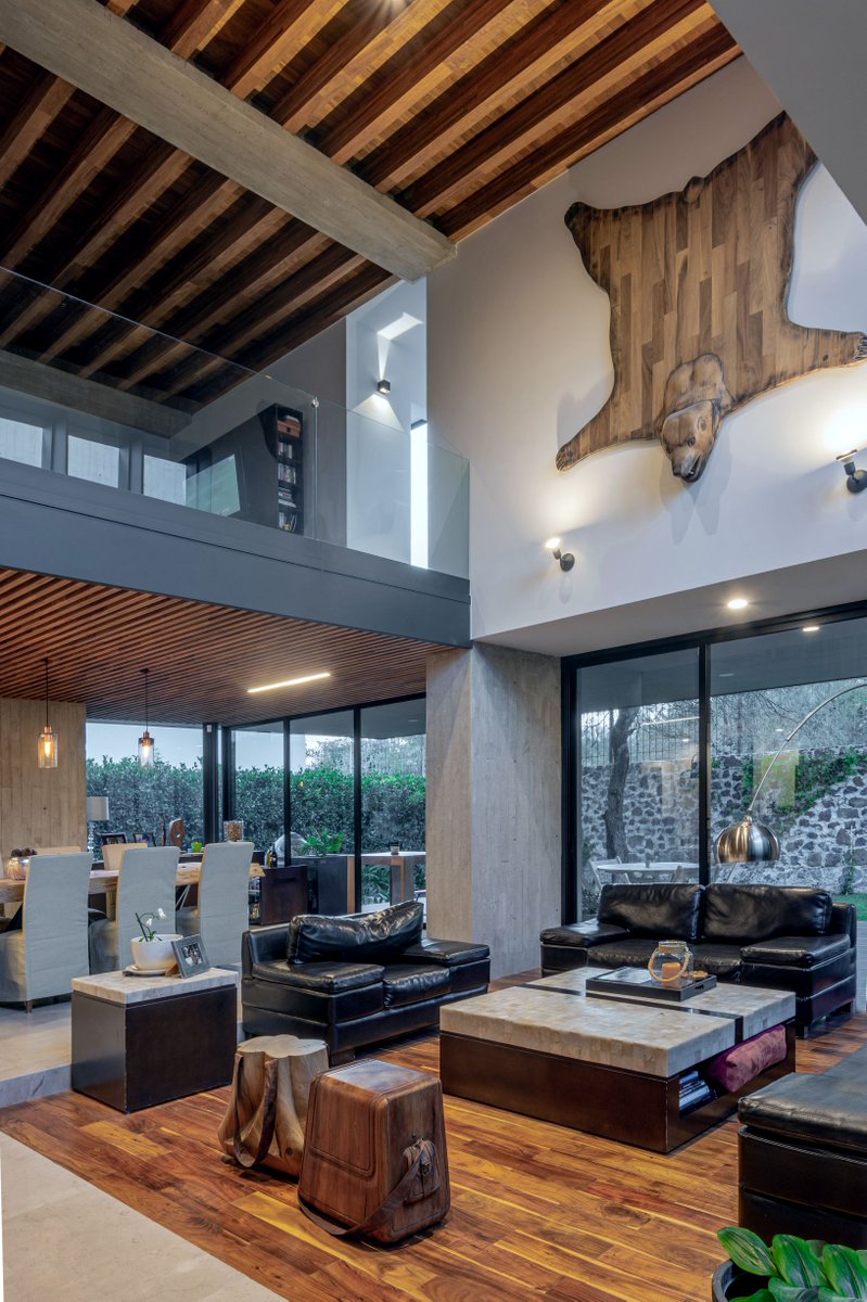 Casa GP por Plataforma de Arquitectura

Leer más 👉 bit.ly/3eLtcYZ

<a href="/plataformadearq/">Plataforma de Arquitectura</a> #arquitectura #Interiorismo #desdeelpodio #Residencial #Querétaro