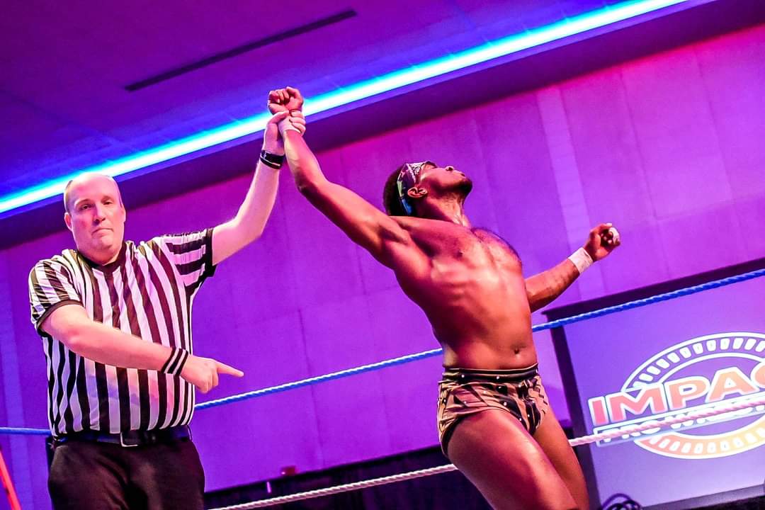 RefereeBillyJ's tweet photo. Here are some "official" great pictures of me refereeing at the #TNTHOF Show Presented By @IPWpro last Friday in Waterloo, Iowa for the @wrestlingmuseum
Credit: Tag Team Photography 📸
#BringAFriend #IPW #Waterloo #Iowa #RBJ https://t.co/6Nfr0Vz6iv