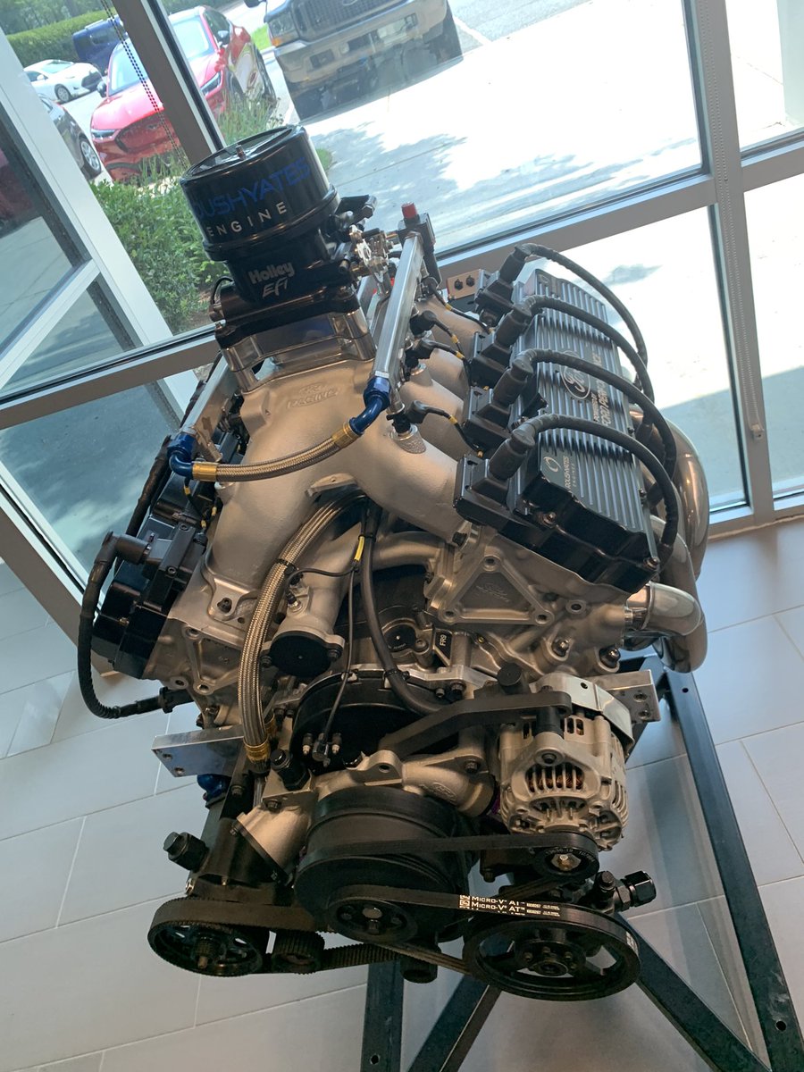 Kriswalker61's tweet photo. Having too much fun @FordPerformance Tech Center. @roushyates #fr9 https://t.co/HYlVMgVvpR