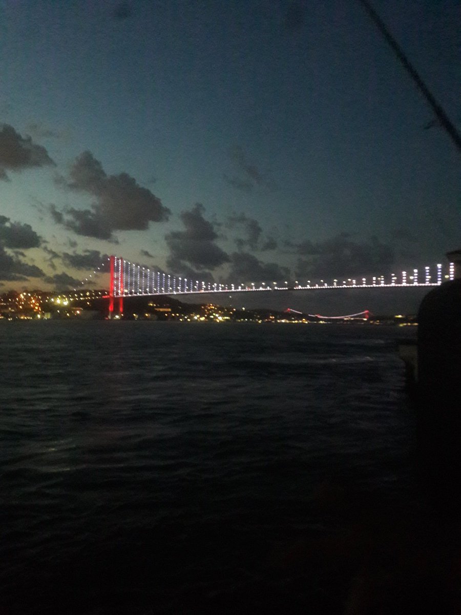 Huzurlu güzel akşamlar dostlar.☕🌙
#objektifimden