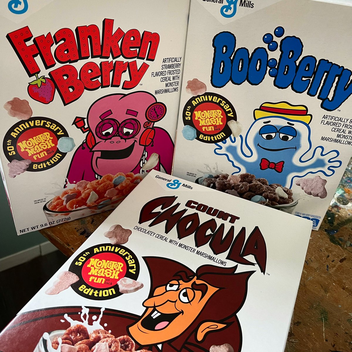 Ghoulish giveaway time! Follow me and RT this tweet for a chance to win a set of the NEW Monster Cereals in these swank retro boxes! Must be in the United States to enter. I'll randomly select a winner on Saturday 7/24 at 8PM EST!